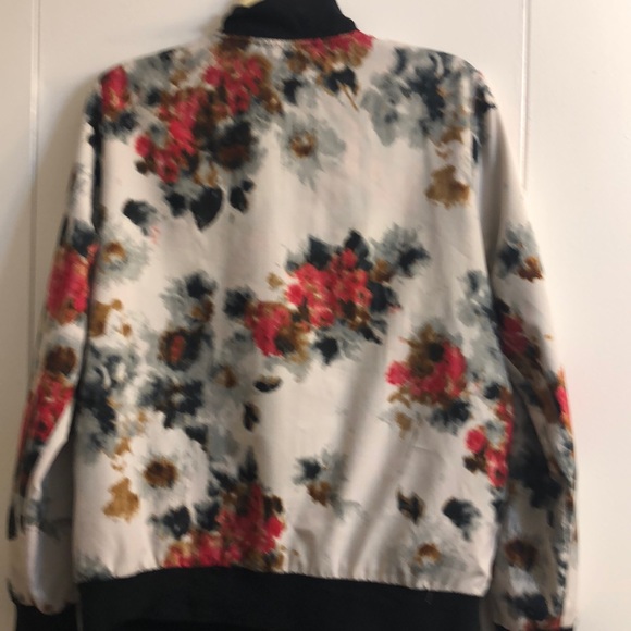 Reversible Jacket - Picture 2 of 4